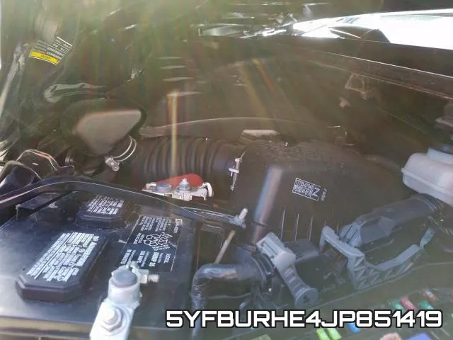 5YFBURHE4JP851419 фото 8