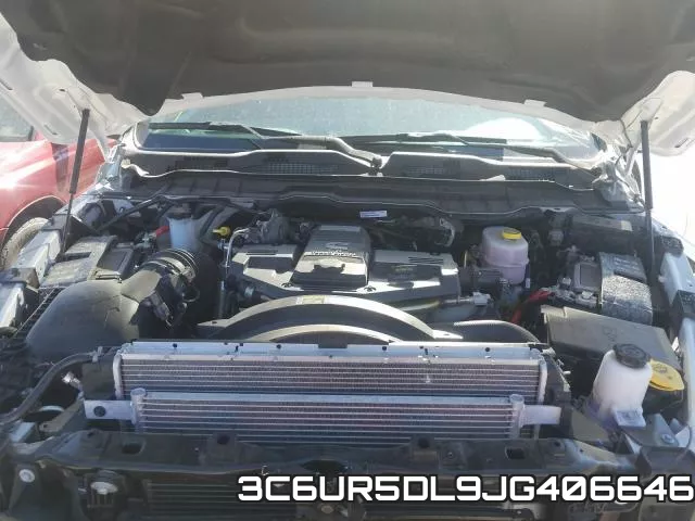 3C6UR5DL9JG406646 фото 8
