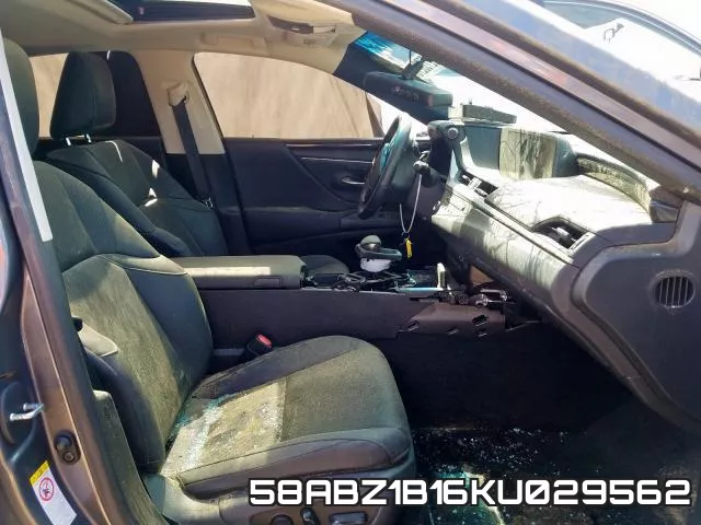 58ABZ1B16KU029562 фото 6