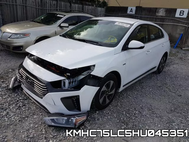 KMHC75LC5HU045351 фото 3