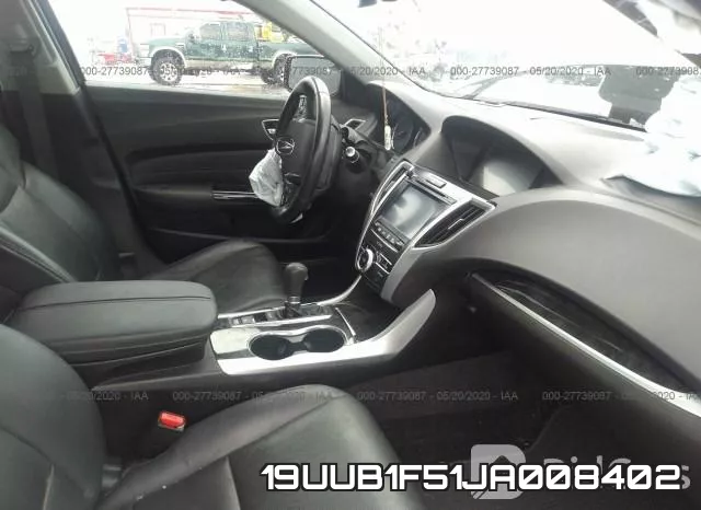 19UUB1F51JA008402 фото 6