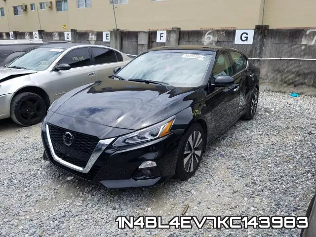 1N4BL4EV7KC143983 фото 3