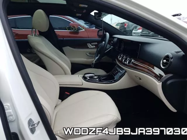 WDDZF4JB9JA397030 фото 6