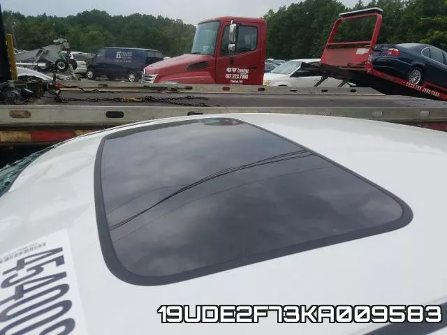 19UDE2F73KA009583 фото 10