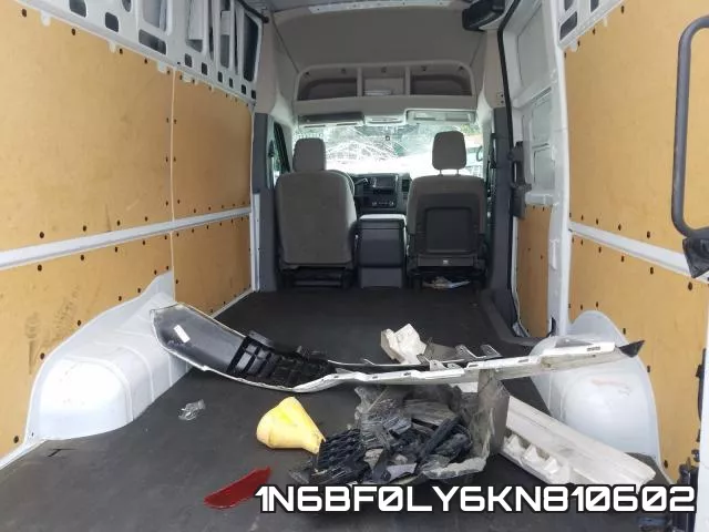 1N6BF0LY6KN810602 фото 10