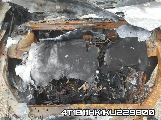 4T1B11HK1KU229800 фото 8