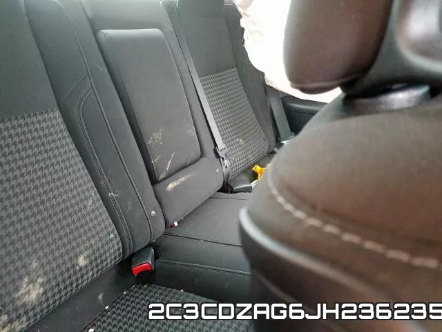2C3CDZAG6JH236235 фото 7