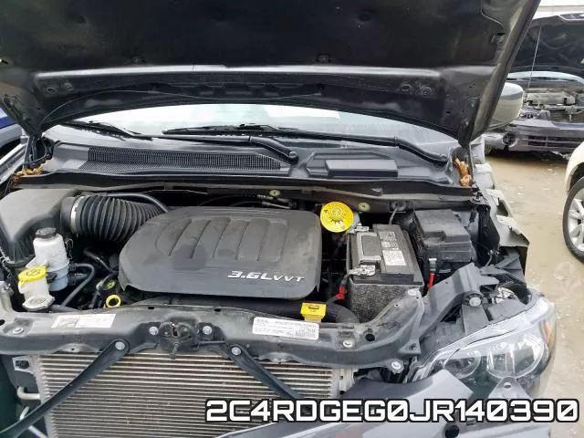 2C4RDGEG0JR140390 фото 8