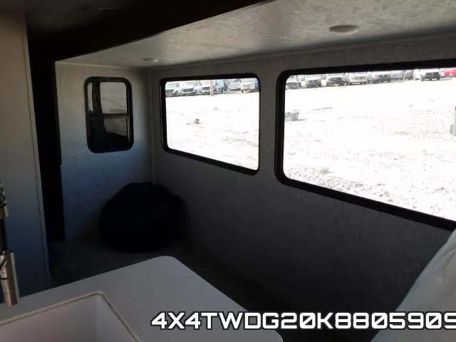 4X4TWDG20K8805909 фото 5