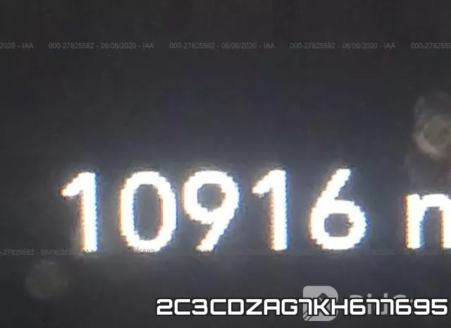 2C3CDZAG7KH677695 фото 8