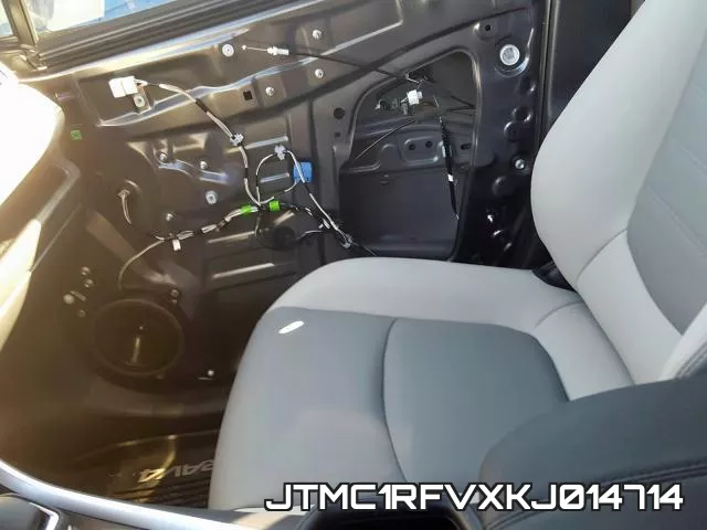 JTMC1RFVXKJ014714 фото 6