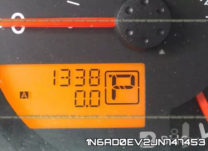 1N6AD0EV2JN747453 фото 8
