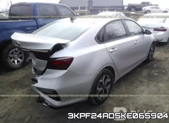 3KPF24AD5KE065904 фото 4