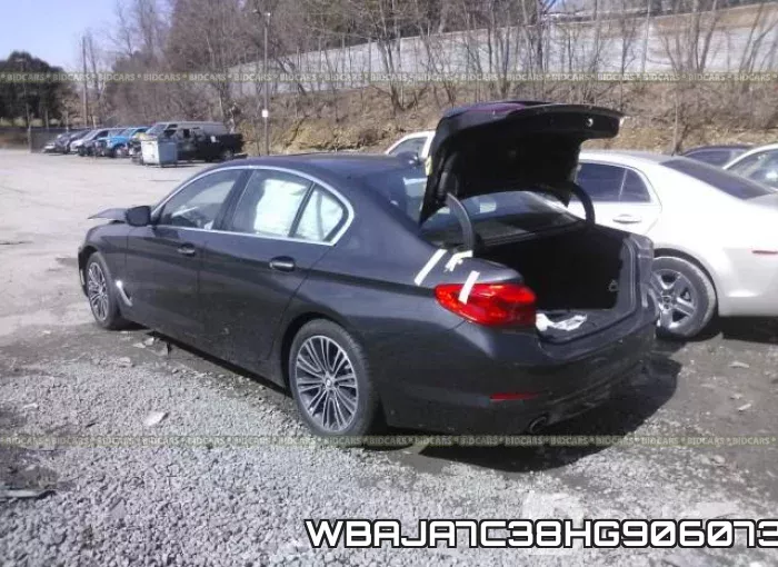 WBAJA7C38HG906073 фото 4