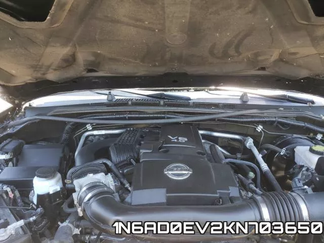 1N6AD0EV2KN703650 фото 8