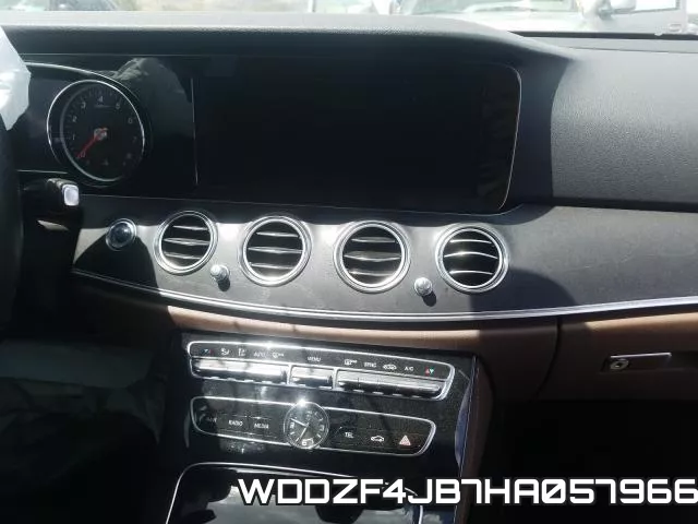WDDZF4JB7HA057966 фото 10
