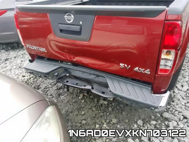 1N6AD0EVXKN703122 фото 10