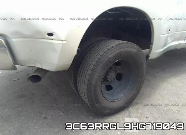 3C63RRGL9HG719043 фото 8