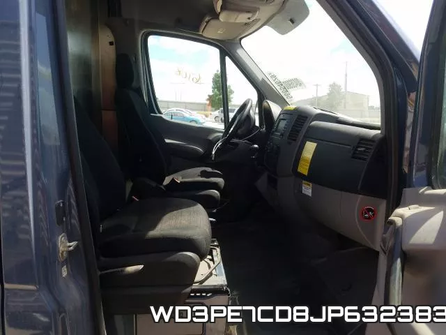 WD3PE7CD8JP632383 фото 6