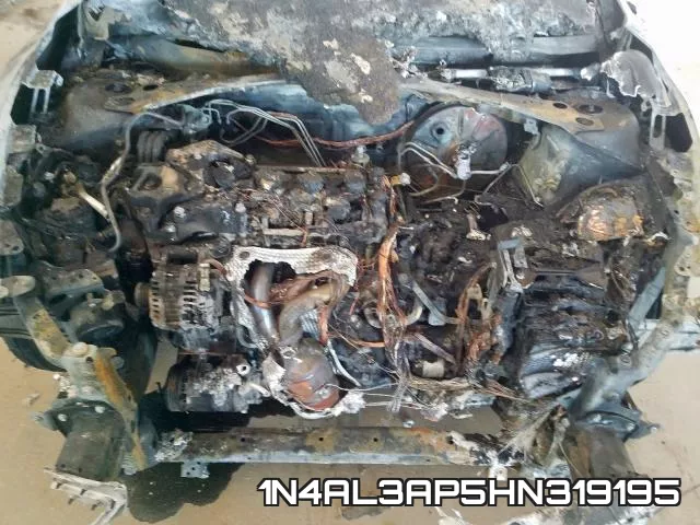 1N4AL3AP5HN319195 фото 8