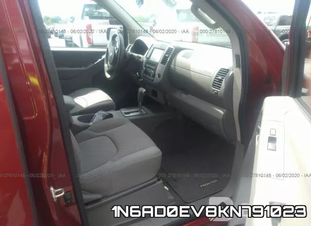 1N6AD0EV8KN791023 фото 6