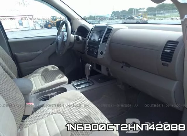 1N6BD0CT2HN742088 фото 6