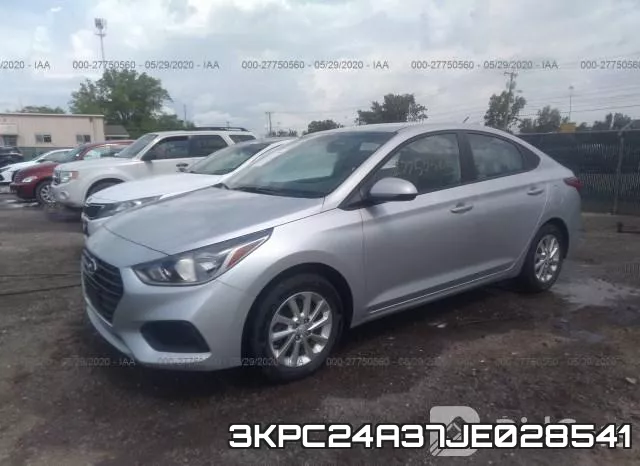 3KPC24A37JE028541 фото 3