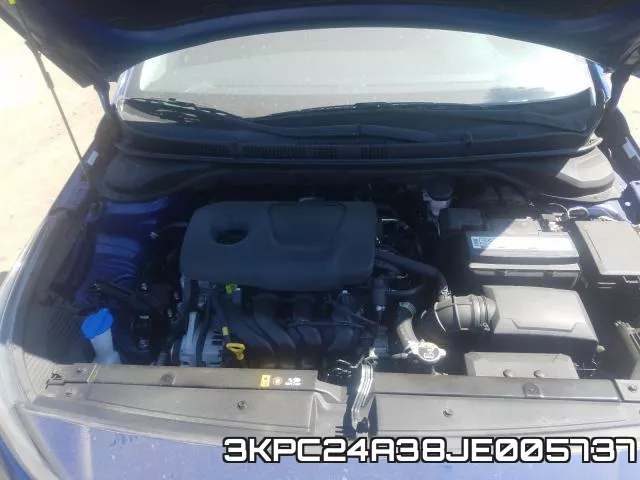 3KPC24A38JE005737 фото 8