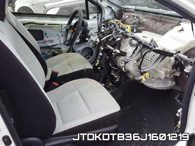 JTDKDTB36J1601219 фото 6