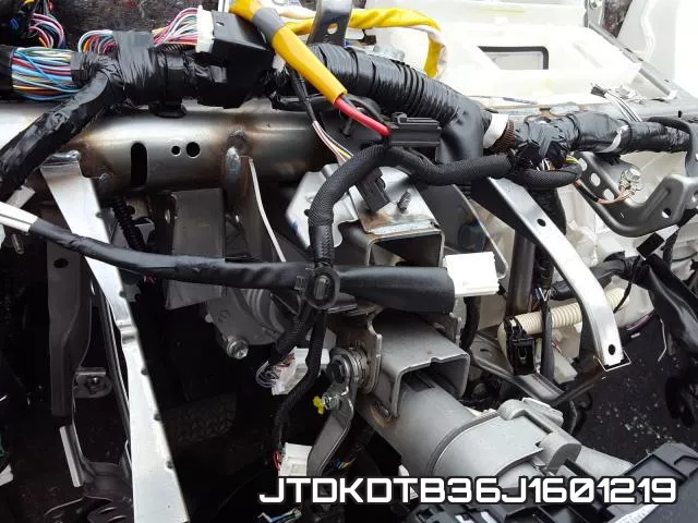JTDKDTB36J1601219 фото 9