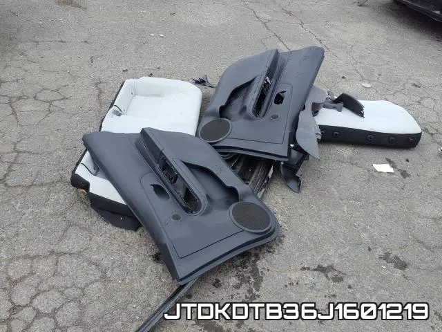 JTDKDTB36J1601219 фото 10