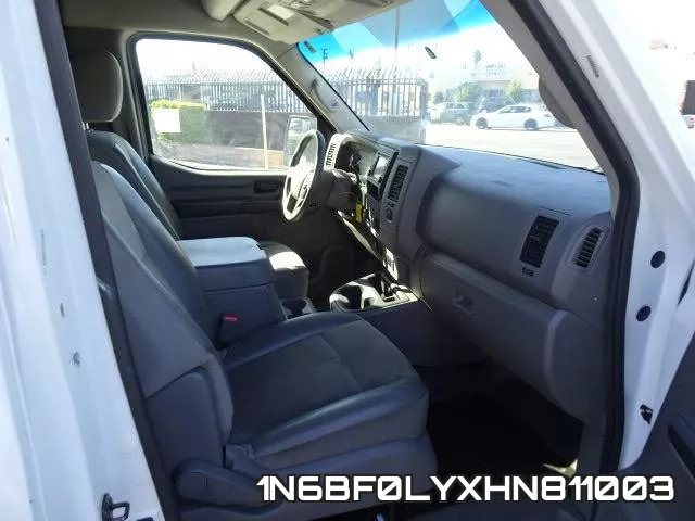 1N6BF0LYXHN811003 фото 10