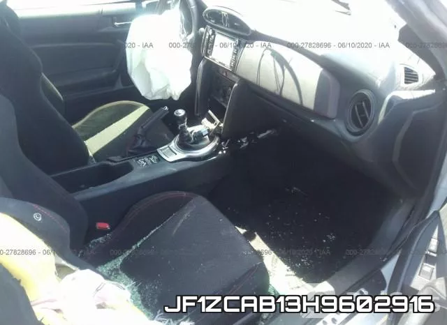 JF1ZCAB13H9602916 фото 6