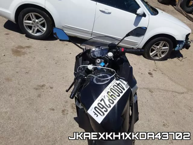 JKAEXKH1XKDA43702 фото 6