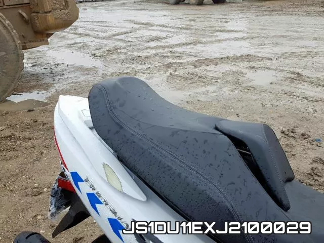 JS1DU11EXJ2100029 фото 7