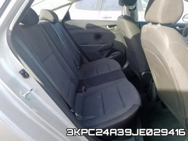 3KPC24A39JE029416 фото 7