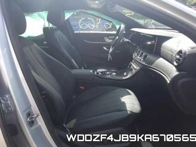 WDDZF4JB9KA670565 фото 6