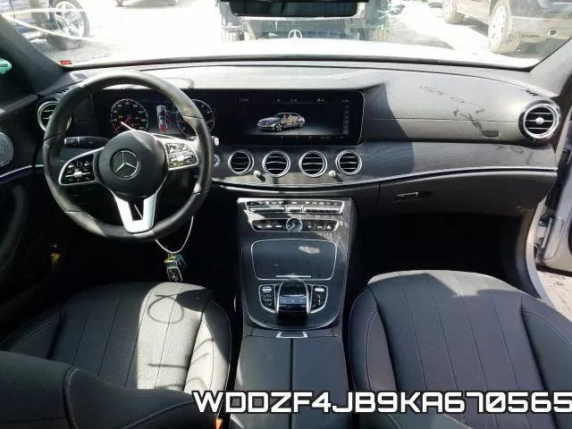WDDZF4JB9KA670565 фото 10