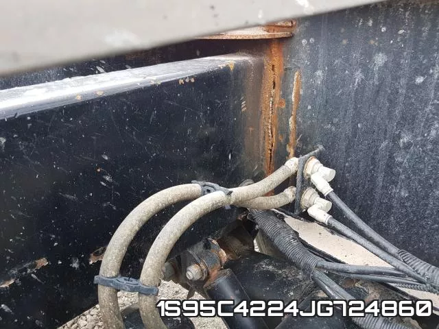 1S95C4224JG724860 фото 10