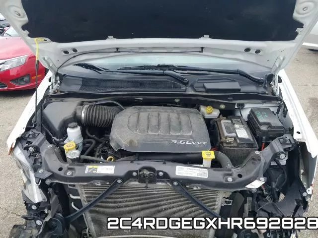 2C4RDGEGXHR692828 фото 8