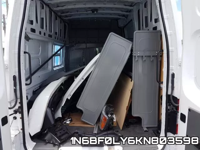 1N6BF0LY6KN803598 фото 7