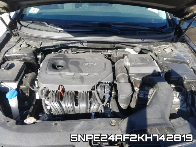 5NPE24AF2KH742819 фото 8