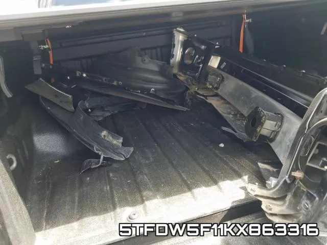 5TFDW5F11KX863316 фото 10