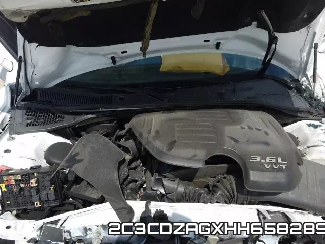 2C3CDZAGXHH658289 фото 8