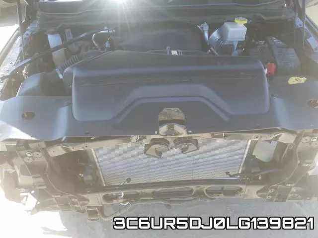 3C6UR5DJ0LG139821 фото 8