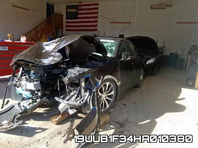 19UUB1F34HA010380 фото 3