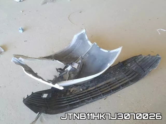 JTNB11HK7J3070026 фото 10
