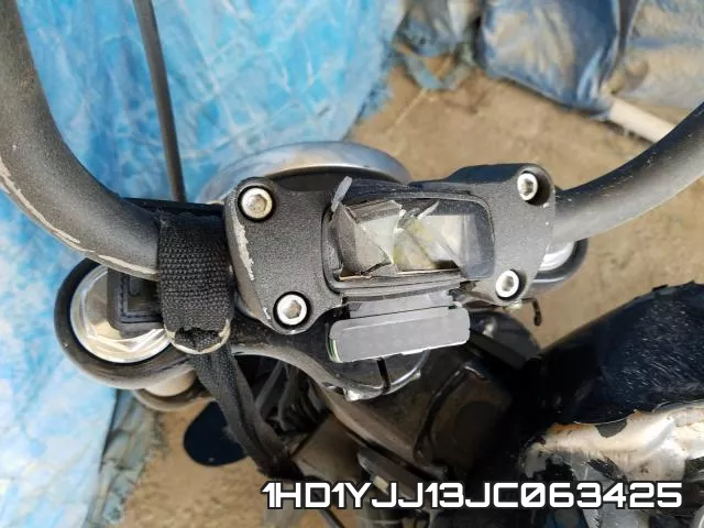 1HD1YJJ13JC063425 фото 9