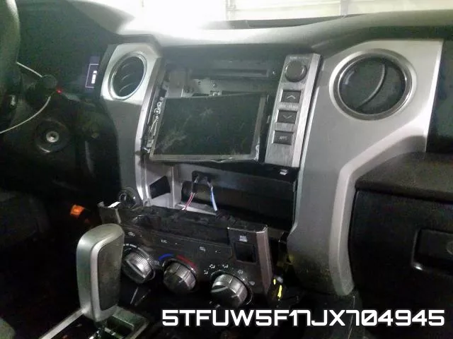 5TFUW5F17JX704945 фото 10