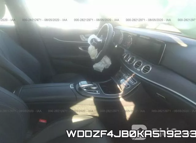 WDDZF4JB0KA579233 фото 6